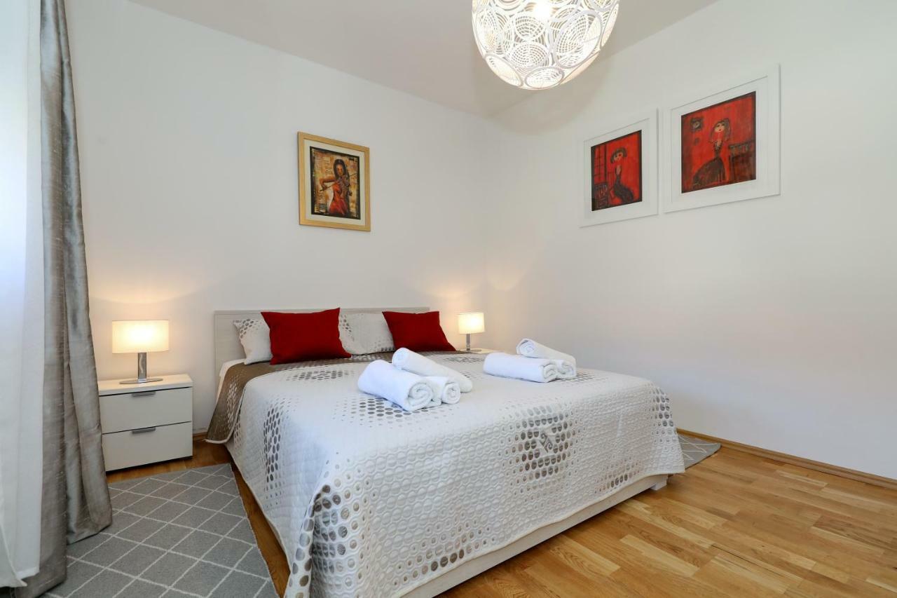 זאדאר Apriori Apartments - Free Parking מראה חיצוני תמונה