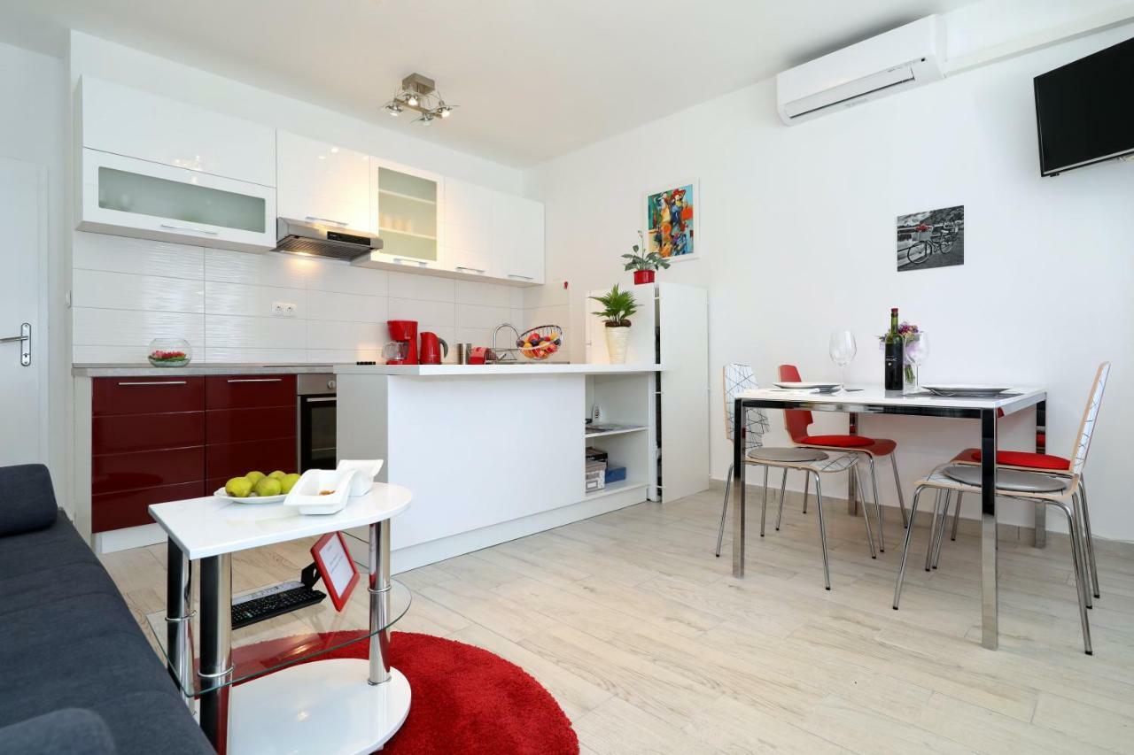 זאדאר Apriori Apartments - Free Parking מראה חיצוני תמונה