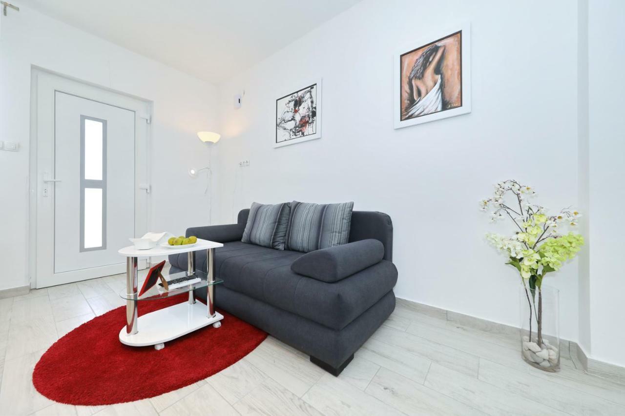 זאדאר Apriori Apartments - Free Parking מראה חיצוני תמונה