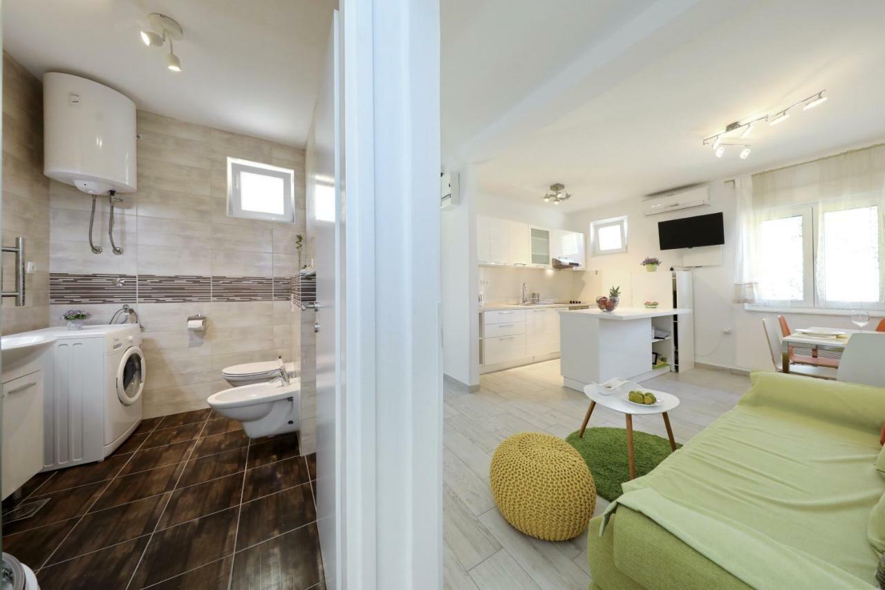 זאדאר Apriori Apartments - Free Parking מראה חיצוני תמונה