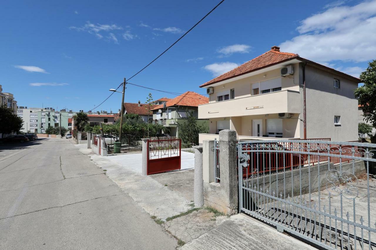 זאדאר Apriori Apartments - Free Parking מראה חיצוני תמונה