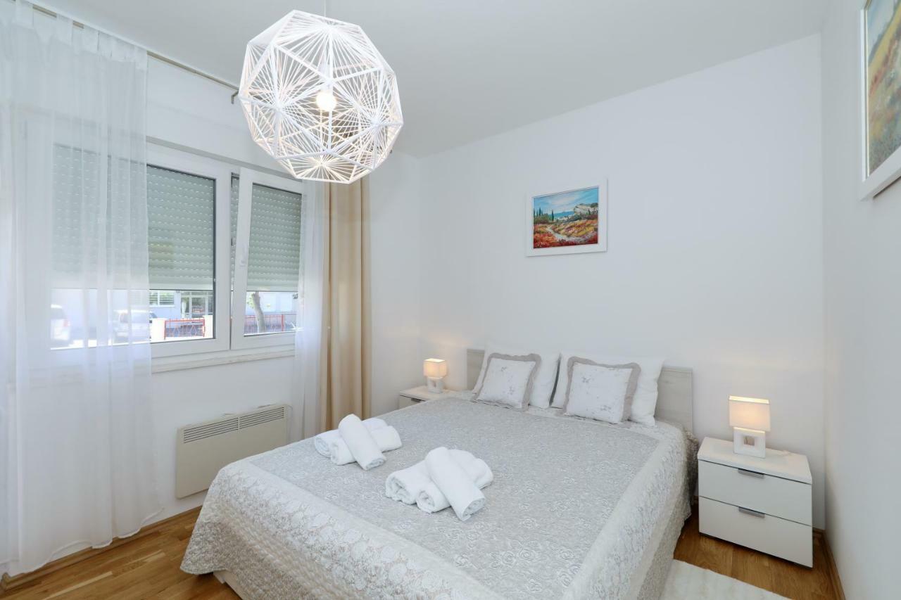 זאדאר Apriori Apartments - Free Parking מראה חיצוני תמונה